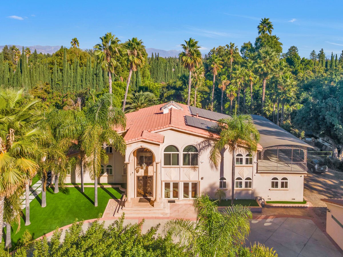 Aerial view of Gev's Recovery estate